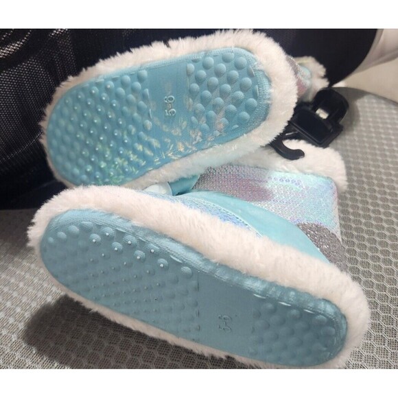 Little Girls Small 5/6 Frozen Bedroom Slippers Velvet Ribbons Fur Bedroom Shoes - Picture 2 of 6